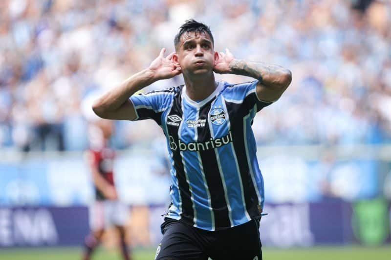 Grêmio encaminha permanência na Série A ao conseguir algo raro com Renato em 2024