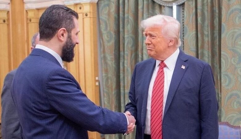 Trump elogia “passado forte“ do líder rebelde da Síria Trump elogia “passado forte“ do líder rebelde da Síria