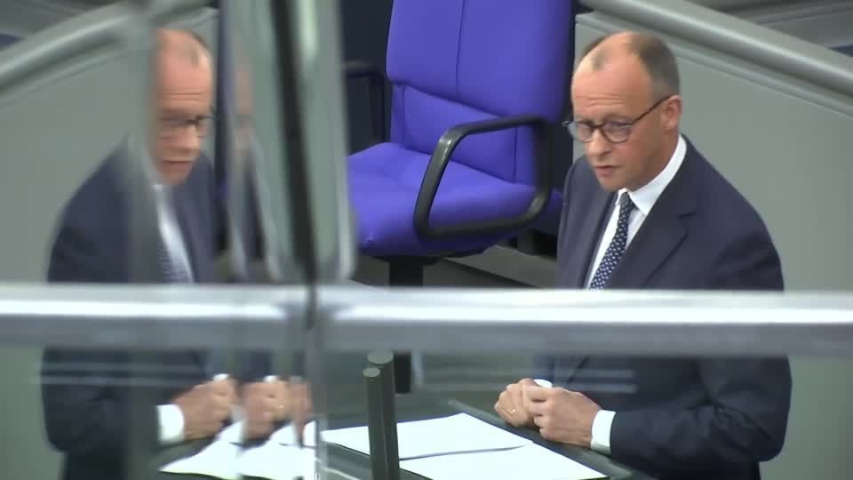 Merz pede união do Ocidente e fortalecimento da Europa contra Putin