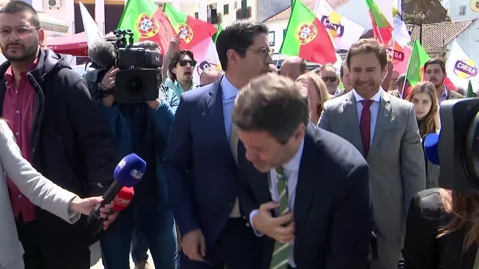 Vídeo: Líder de ultradireita de Portugal passa mal pela 2⁠ª vez na semana
