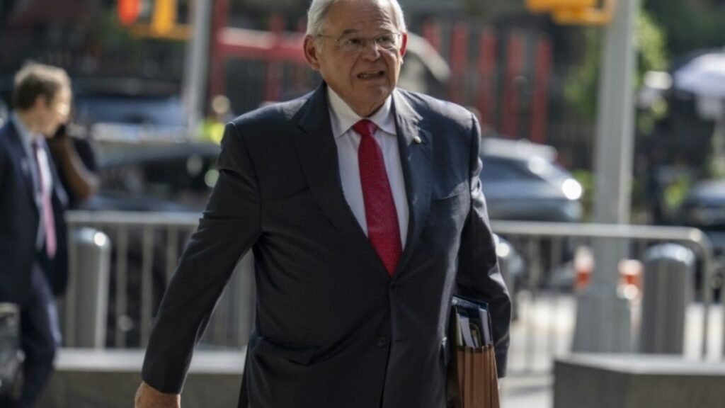 Bob Menéndez desiste de concorrer ao Senado como independente