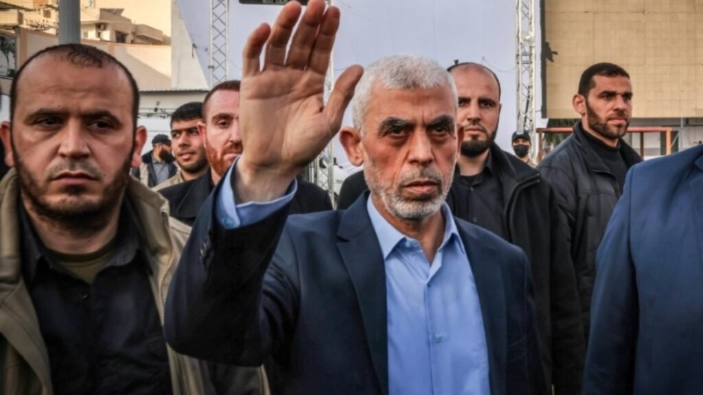 Yahya Sinwar, líder do Hamas, foi filmado minutos antes de ser morto