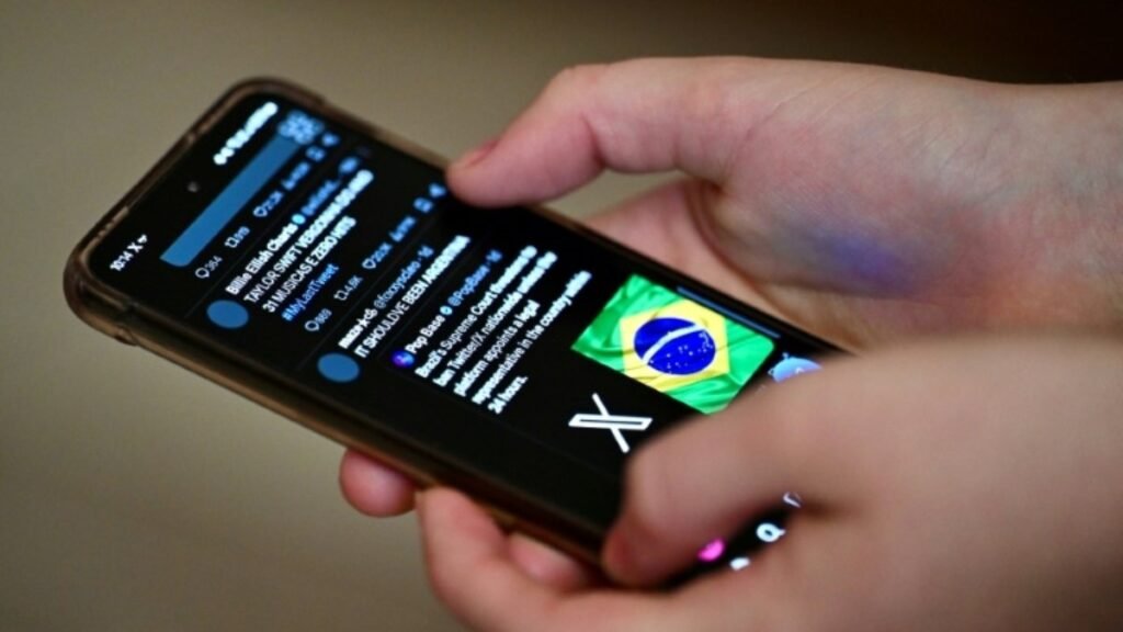 X volta a ficar parcialmente acessível no Brasil, apesar de bloqueio
