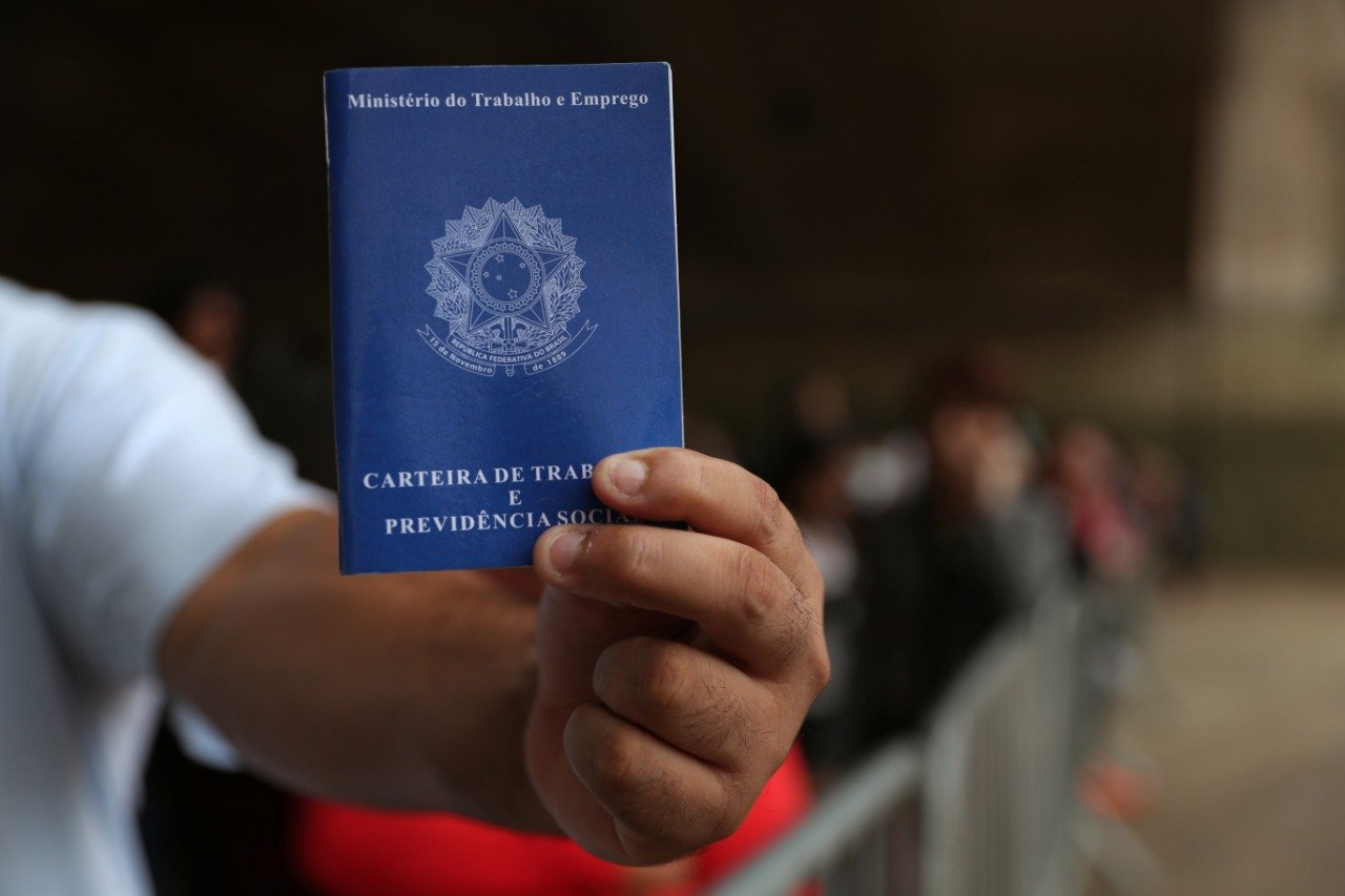 13º salário: 69,6% da indústria de SP provisionou recursos para pagamento, mostra Fiesp