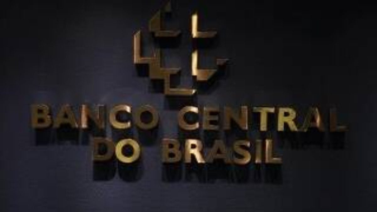 Copom mantém taxa Selic em 10,50% em meio a incertezas econômicas