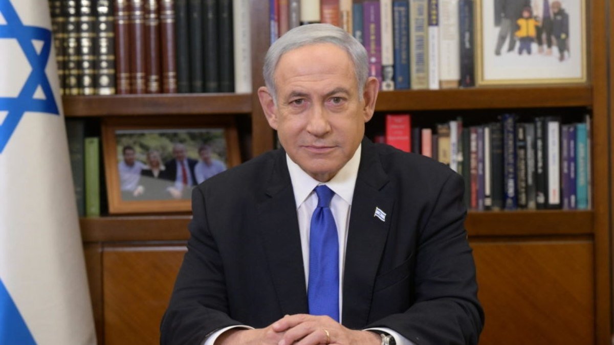 Dois foguetes de sinalização caem perto da casa de Netanyahu