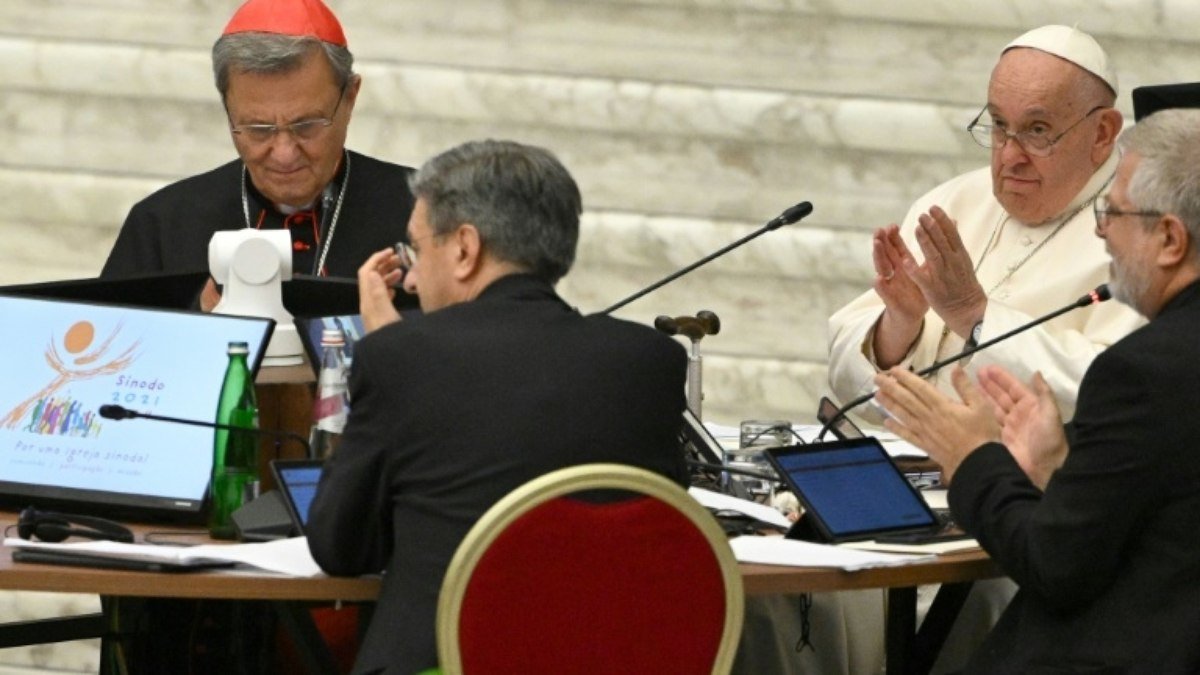 Igreja Católica deixa ‘aberta’ questão de ordenação de mulheres