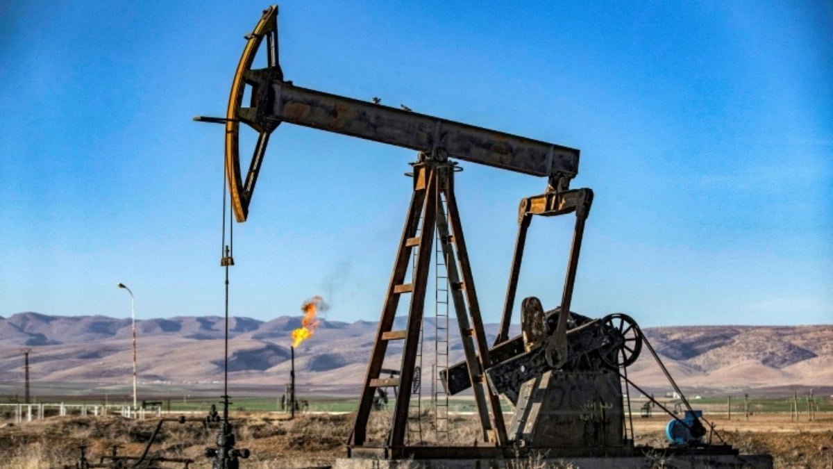 Petróleo dispara após paralisação na produção na Líbia