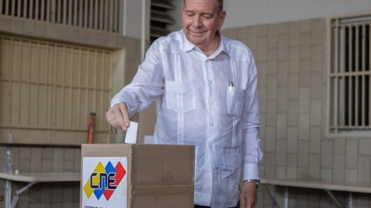 Exilado na Espanha, González escreve carta aos venezuelanos: ‘Não os decepcionarei’