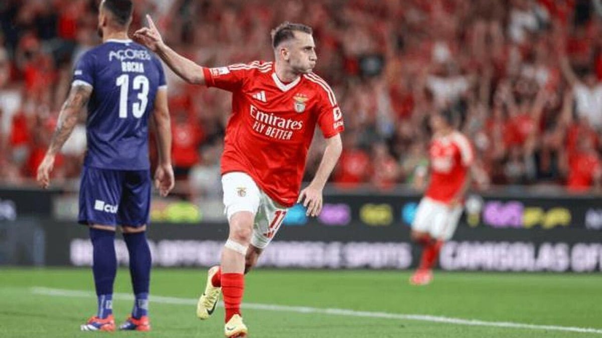 Benfica goleia em estreia do técnico Bruno Lage, ex-Botafogo
