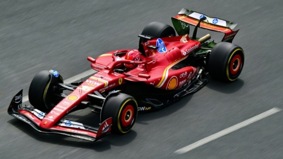 Leclerc domina treinos livres acirrados nas ruas de Baku