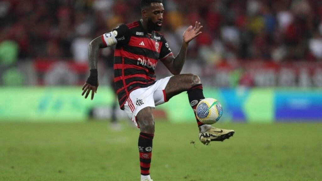 Gerson comanda vitória do Flamengo contra o Palmeiras