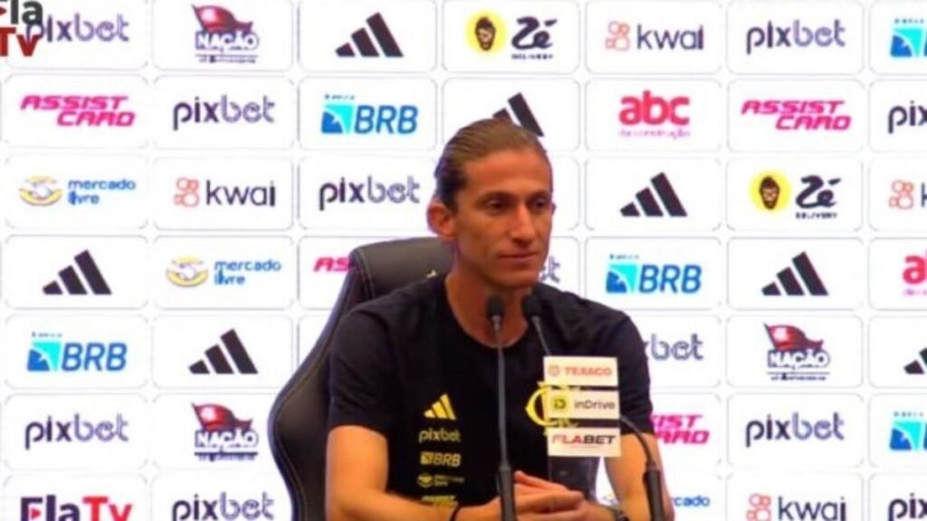 Filipe Luís valoriza triunfo do Flamengo sobre o Inter: ‘Jogo impecável’