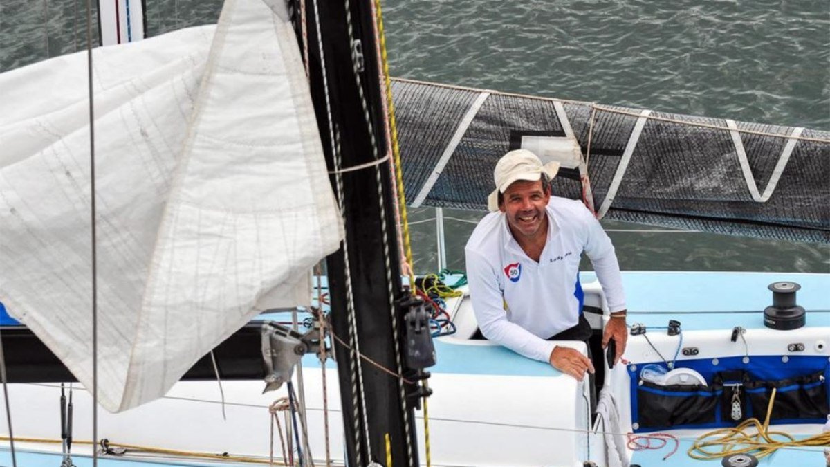 Com Torben, Martine Grael e barco de volta ao mundo, Santos-Rio larga com 26 times