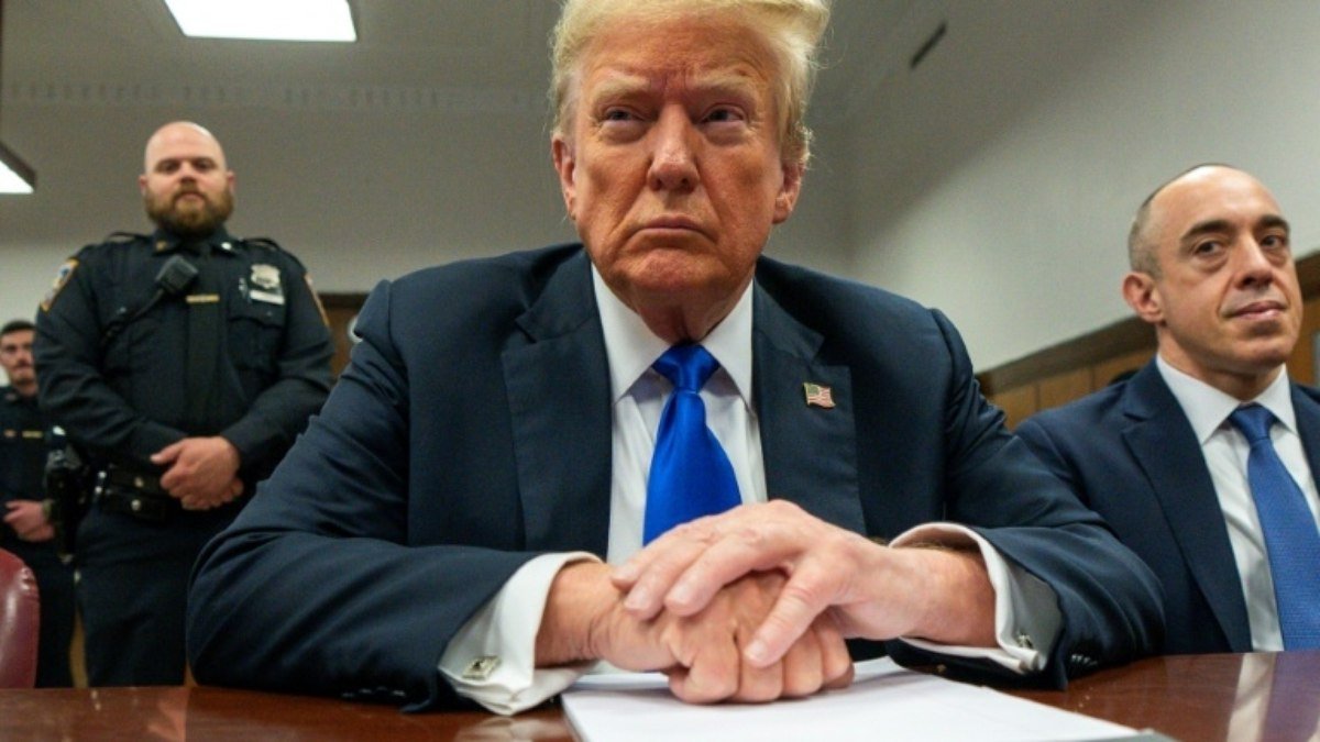 Trump pede arquivamento de caso de ex-atriz pornô com base em indulto de Biden a seu filho