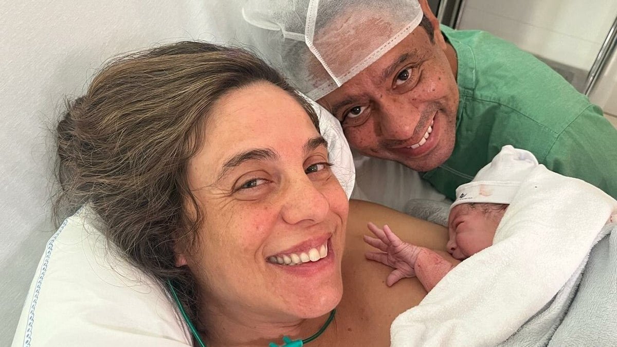 Deputada Fernanda Melchionna celebra o nascimento da primogênita Dandara