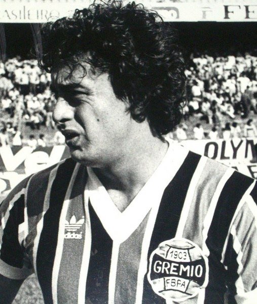 herói do Grêmio na Libertadores, César morre aos 68 anos