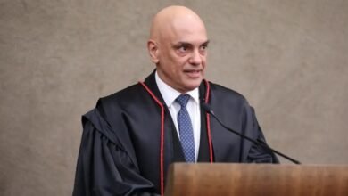 Moraes suspende parte de ação penal contra Ramagem, mas mantém acusações por tentativa de golpe