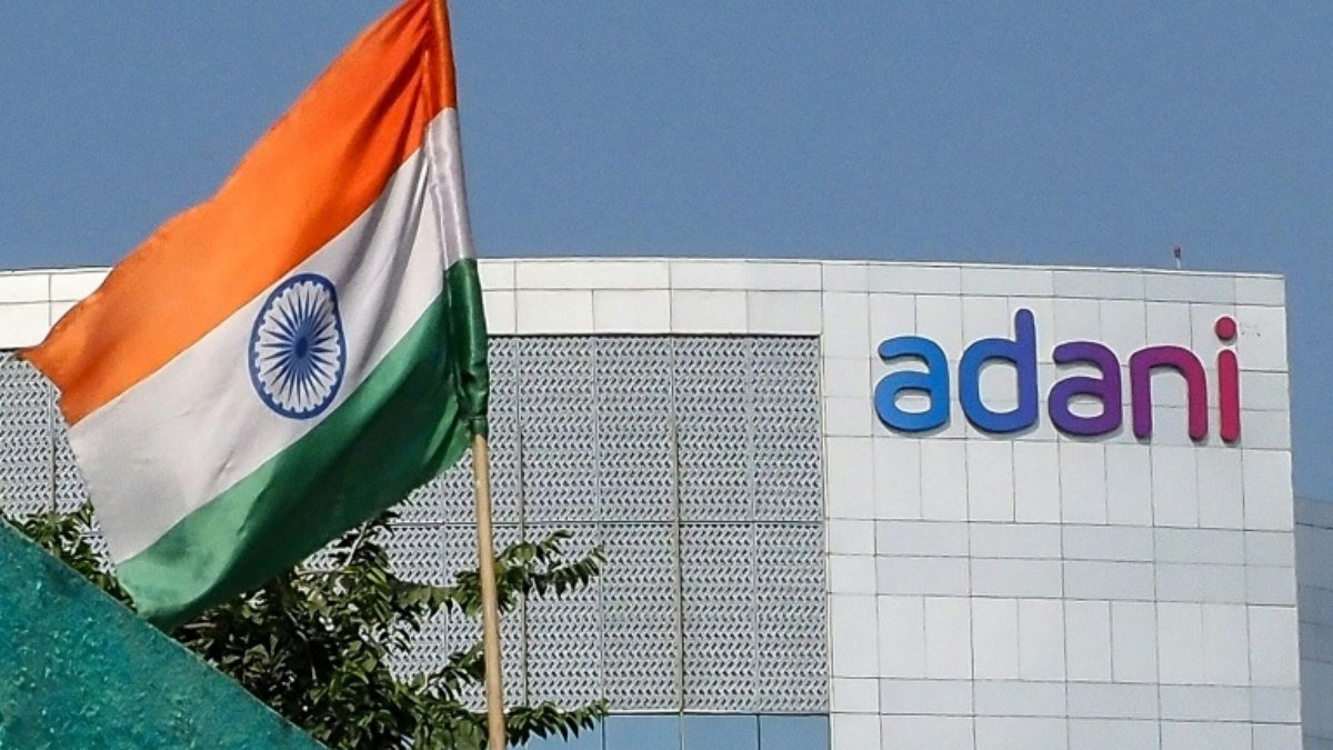 Grupo indiano Adani reconhece perdas de US$ 55 bilhões na Bolsa após acusação contra fundador