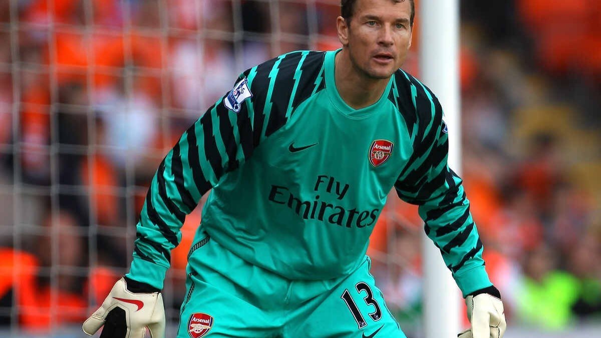 Ex-goleiro do Arsenal, Lehmann é condenado após ataque com motosserra