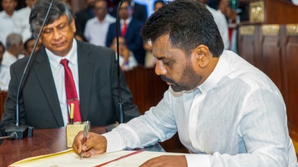 Novo presidente do Sri Lanka toma posse
