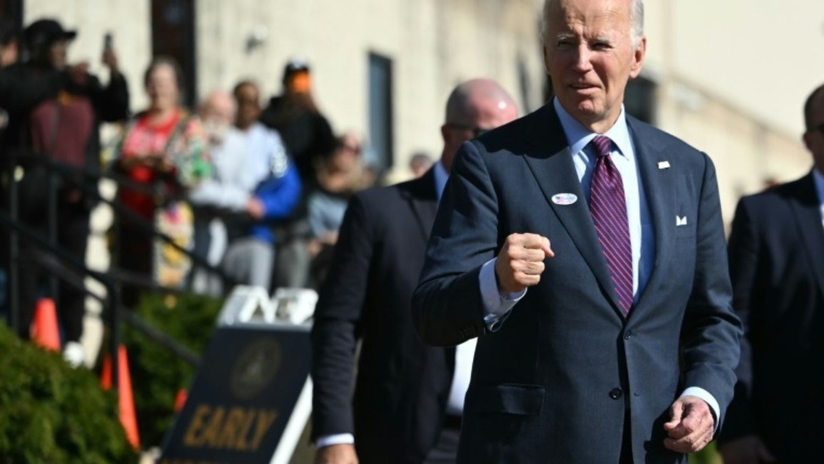Biden vota nas eleições presidenciais dos EUA