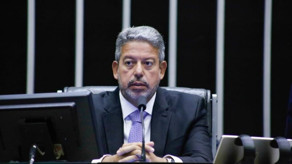 Lira defende PEC ‘Anti-STF’ e afirma que proposta não interfere na autonomia da Corte