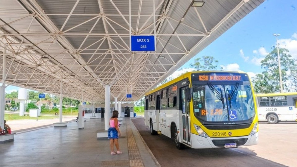 Transporte coletivo será reforçado neste domingo de concursos, vestibular e provas do PAS