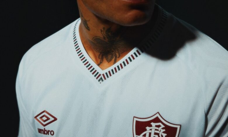 Fluminense e Umbro apresentam a nova camisa branca para 2025 Fluminense e Umbro apresentam a nova camisa branca para 2025