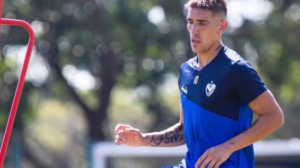 Técnico do Vélez Sarsfield ofereceu visitas para reabilitação de Centurión