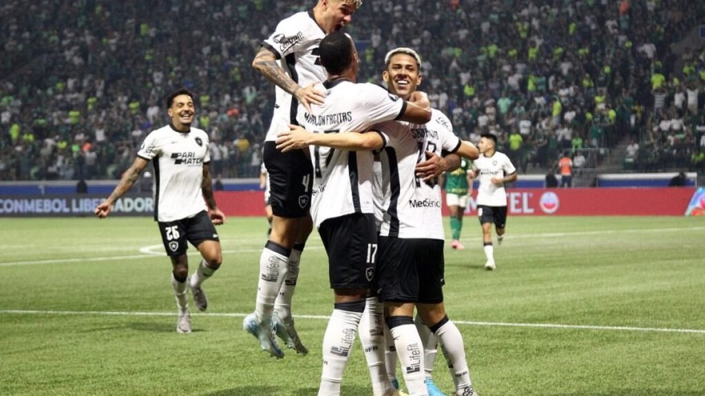 Botafogo avança após quase flertar com a eliminação e exorciza 2023