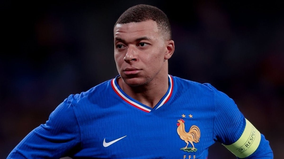 Mbappé cobra R$ 330 milhões do PSG; saiba o motivo Mbappé cobra R$ 330 milhões do PSG; saiba o motivo