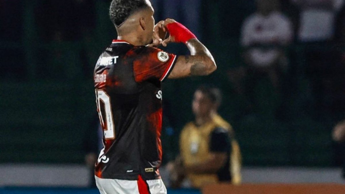 São Paulo se reabilita na temporada e vence o Vasco em Campinas pelo Brasileirão