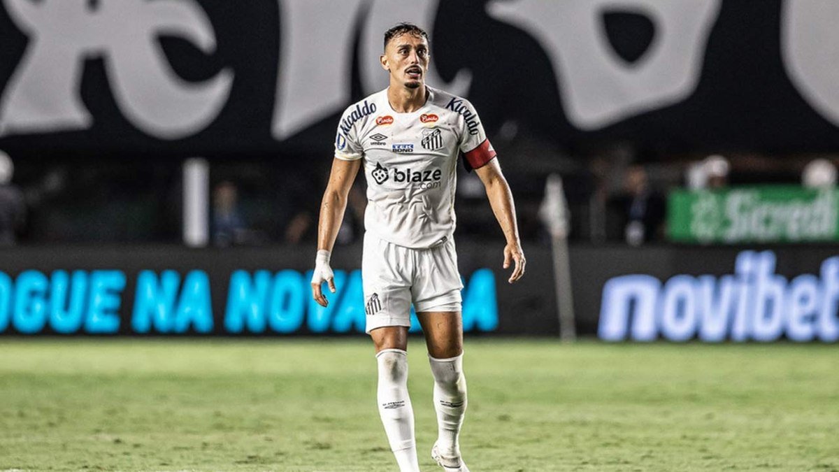 Carille ganha respaldo do elenco para o restante da temporada