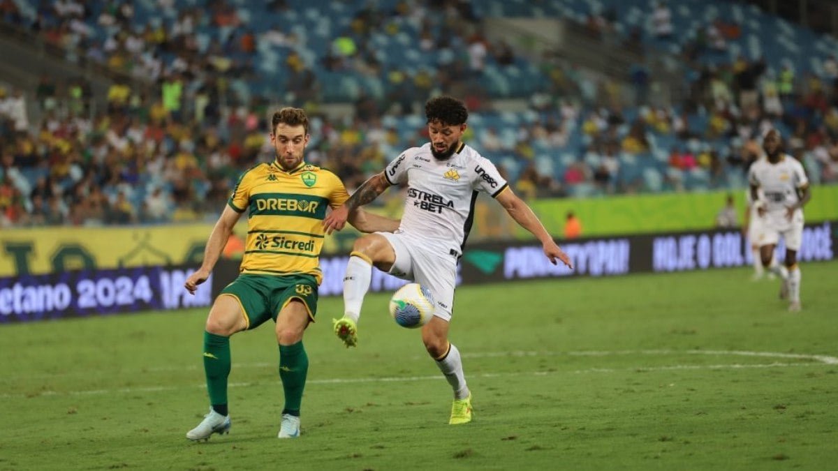 Criciúma não segura vantagem diante do Cuiabá e sofre a décima derrota no Brasileirão