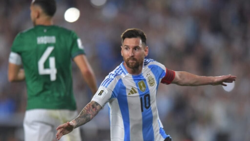 Messi brilha com três gols e duas asssitências, e Argentina arrasa a Bolívia
