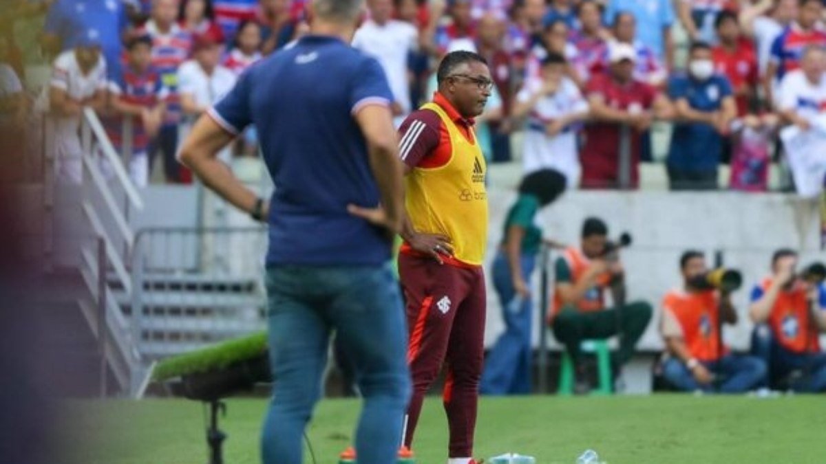 Roger explica derrotas do Inter na reta final do Brasileiro: ‘Nos desmobilizamos um pouco’