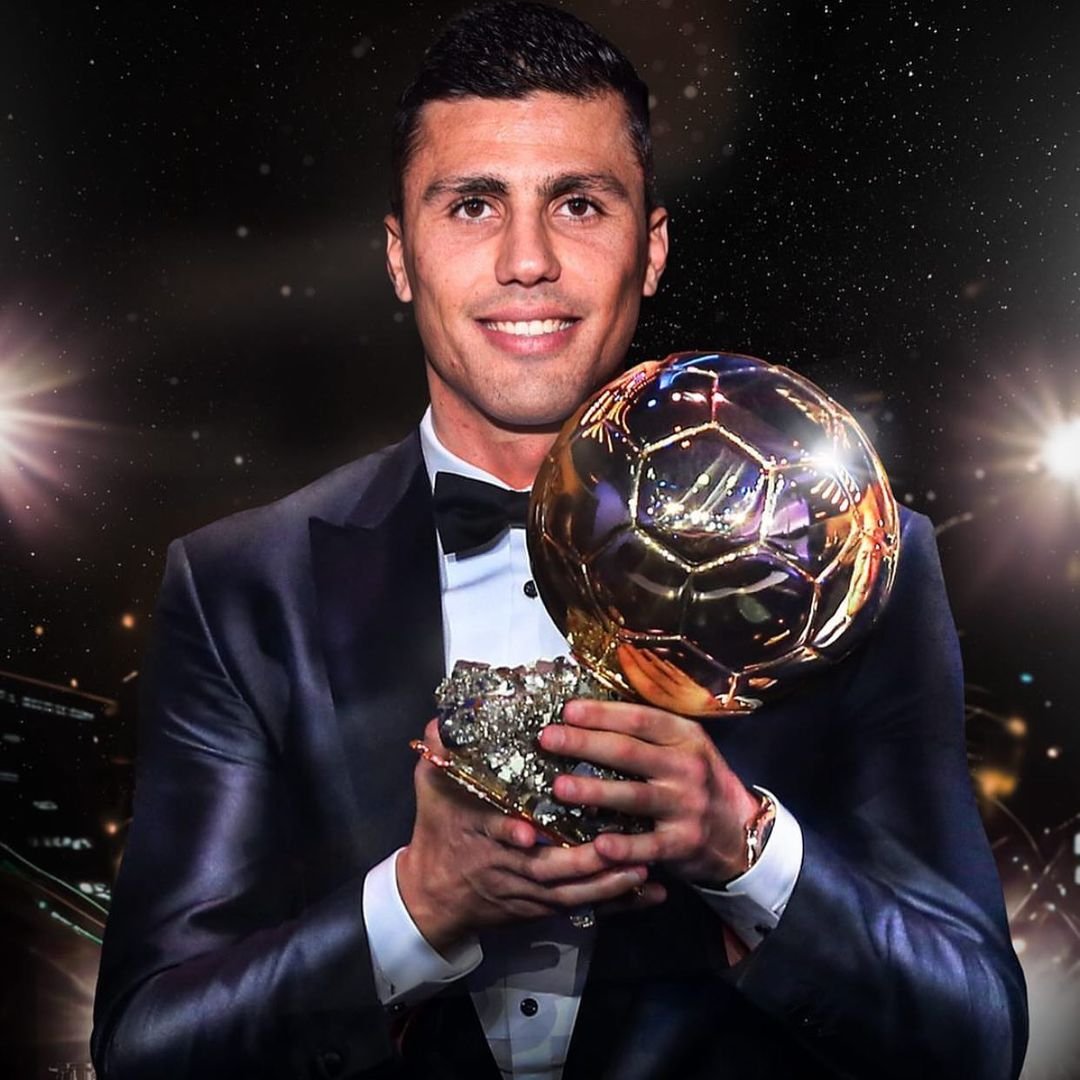 Rodri ganha Bola de Ouro e Vini Jr fica em 2º lugar