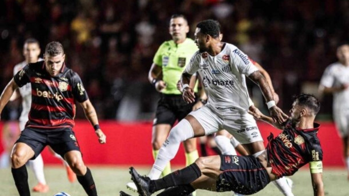 Sport vence Santos e sobe para a elite do futebol brasileiro
