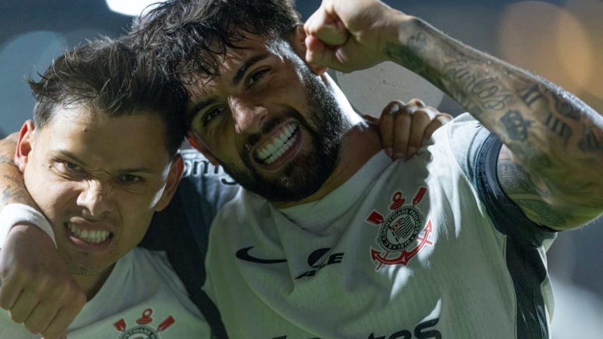 Virada do Corinthians derruba quatro tabus contra o Criciúma no Heriberto Hülse; confira