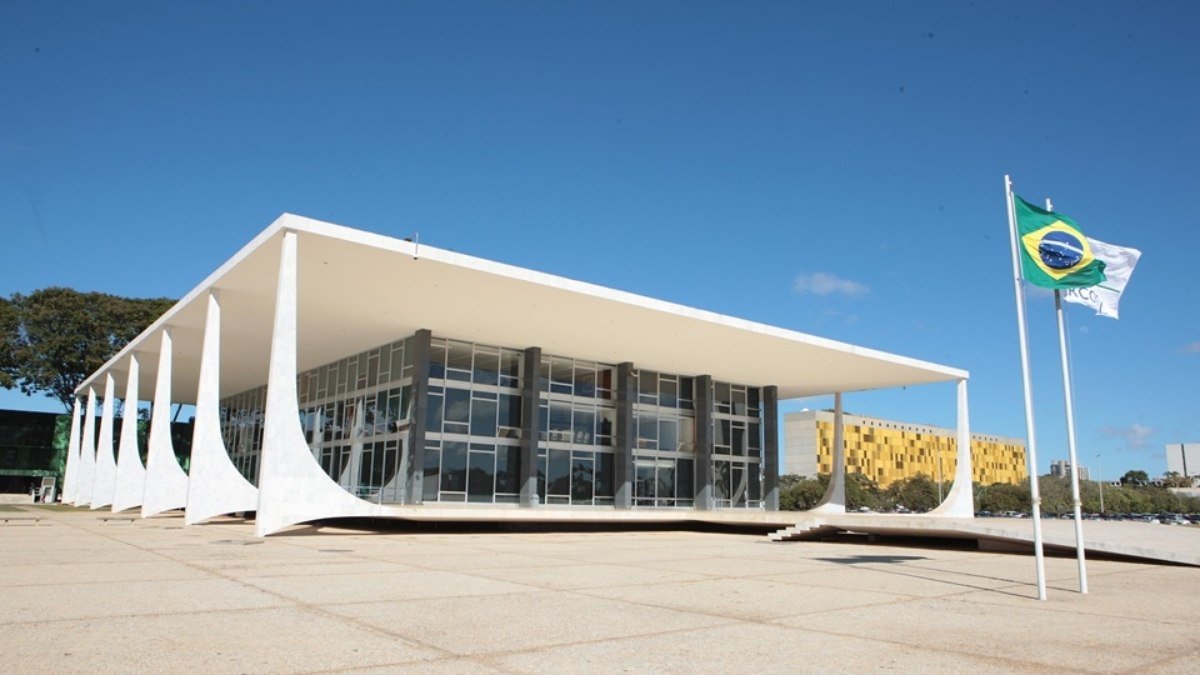 STF retoma julgamento que pode ampliar foro privilegiado