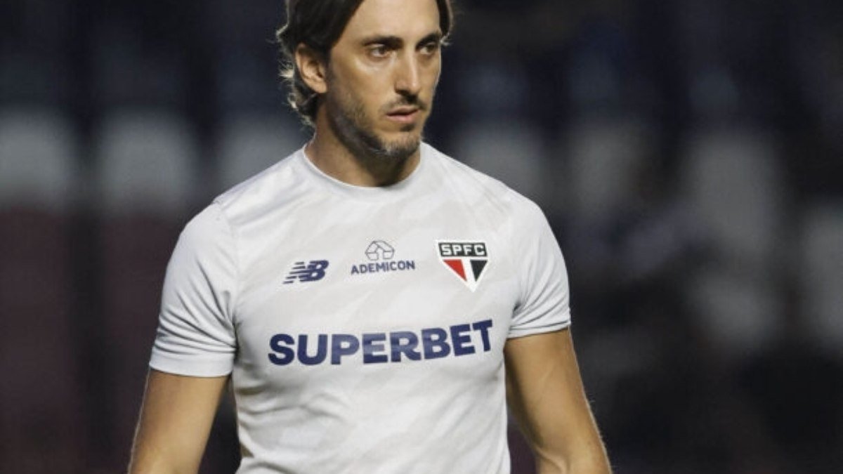 Zubeldía comemora vitória do São Paulo e garante respaldo da diretoria
