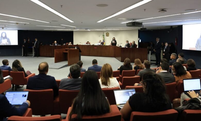 STF forma maioria para manter ação penal contra Ramagem STF forma maioria para manter ação penal contra Ramagem