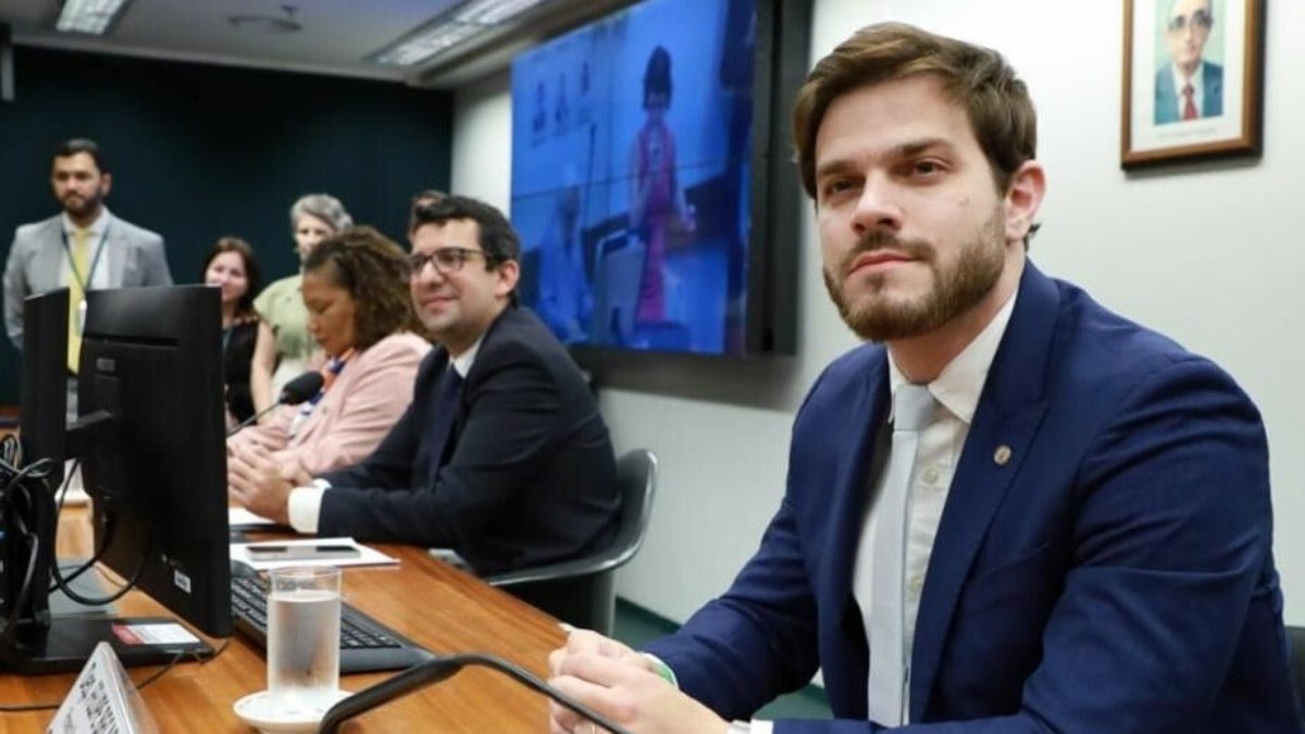 Deputado e influenciador digital passa por cirurgia de emergência em São Paulo