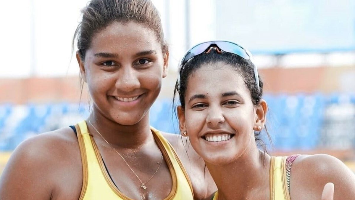 Duda e Ana Patrícia se garantem nas oitavas do vôlei de praia