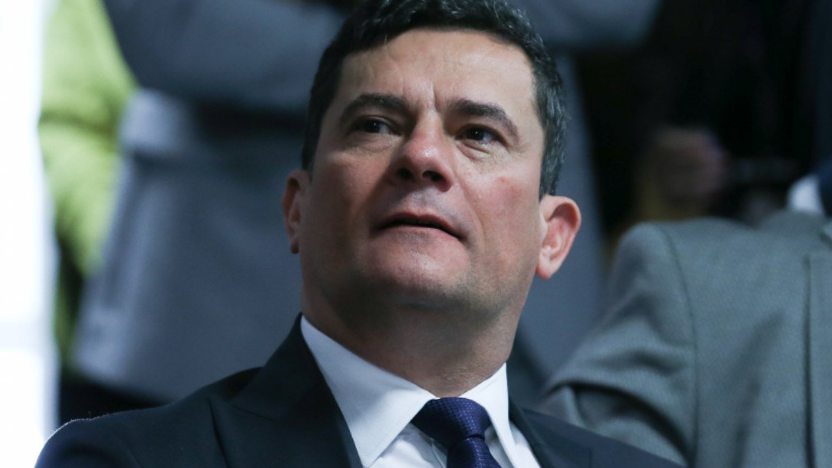 Sergio Moro declara apoio a candidato acusado de bater na esposa no Paraná