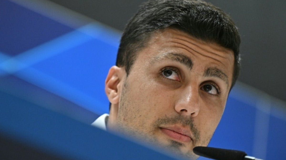 Rodri vai desfalcar City na estreia na Premier League contra o Chelsea