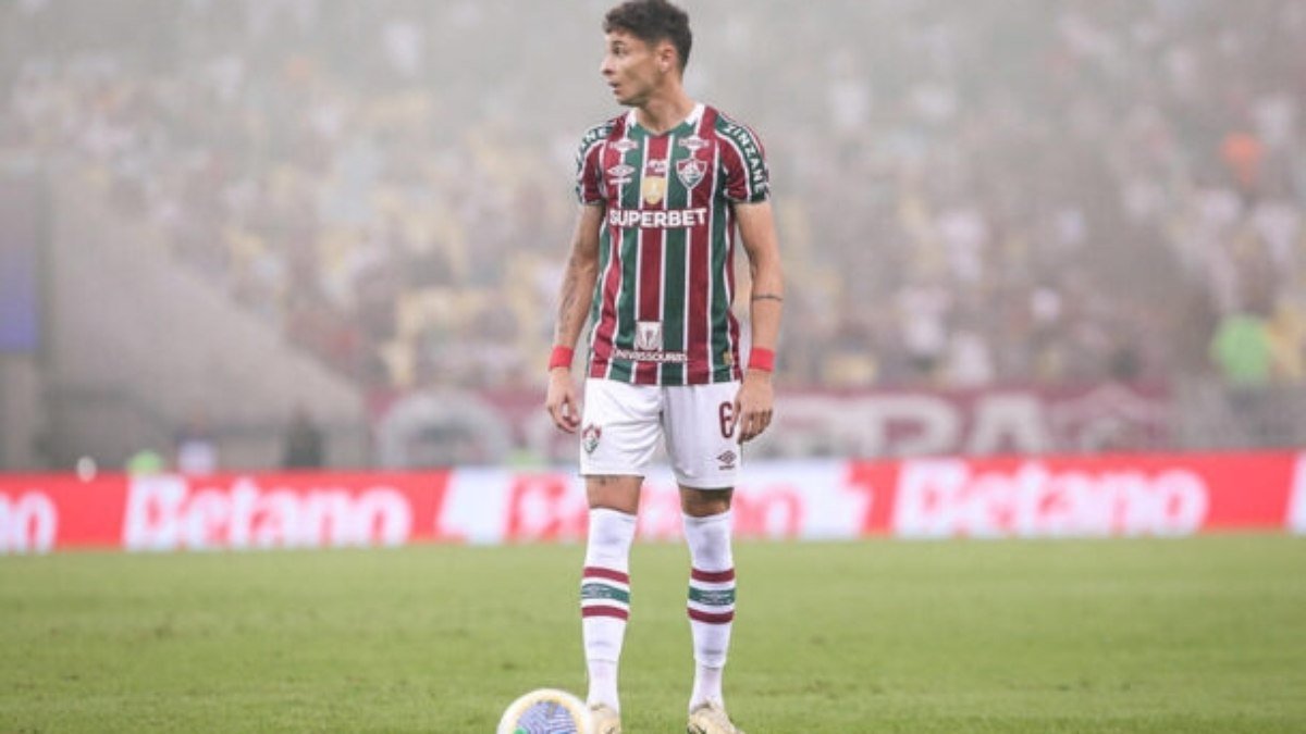 Fluminense planeja renovar com Diogo Barbosa, mas aguarda definição de futuro