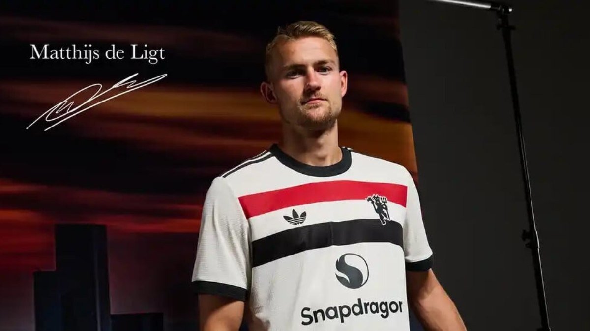 Manchester United anuncia a contratação do zagueiro De Ligt