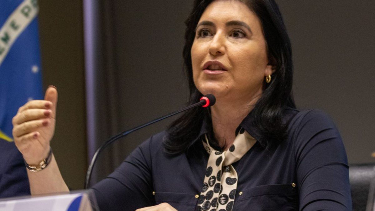 momento é de cortar gastos em políticas públicas ineficientes